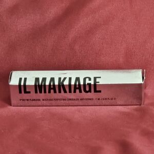 IL MAKIAGE Flawless Concealer in Shiny Silver